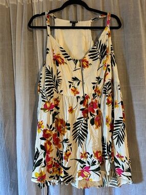 Torrid White Tropical Top